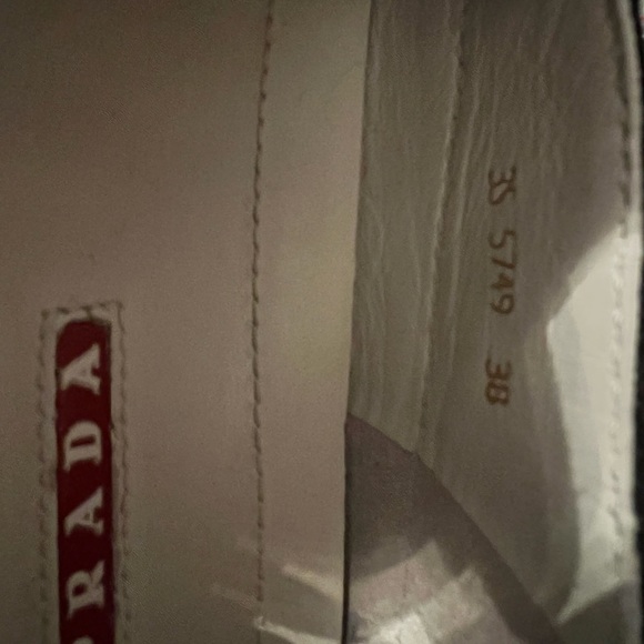 Prada Calzature Donna loafers size 38 in original box with dust bag. - Picture 5 of 6